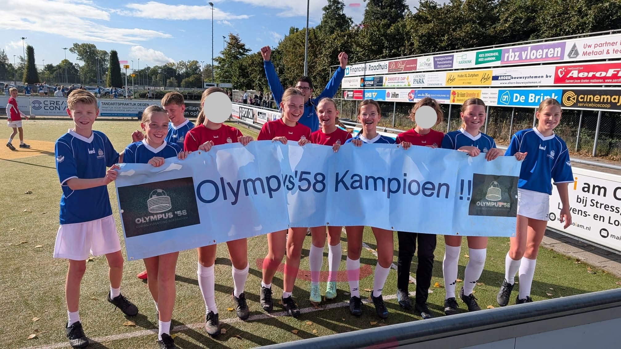 J2 kampioen op het veld!